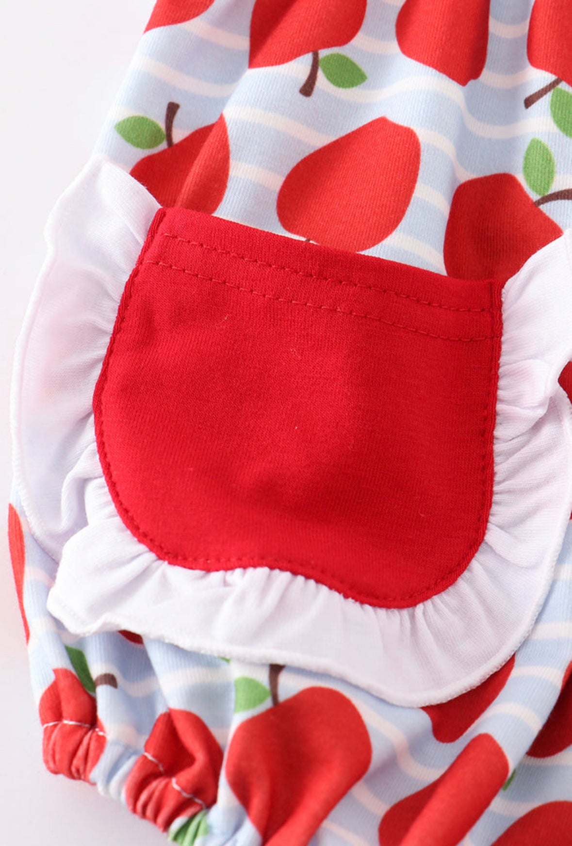 Two Pocket Apple Appliqué Bubble