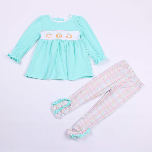 Sea Foam Green Pumpkin Outfit